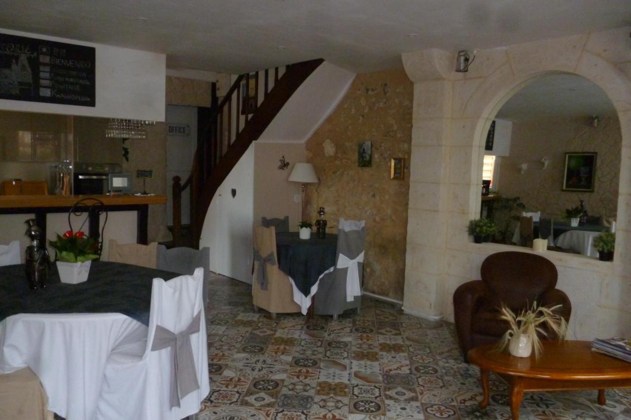 Апартаменты Le Relais De Montigny Экстерьер фото
